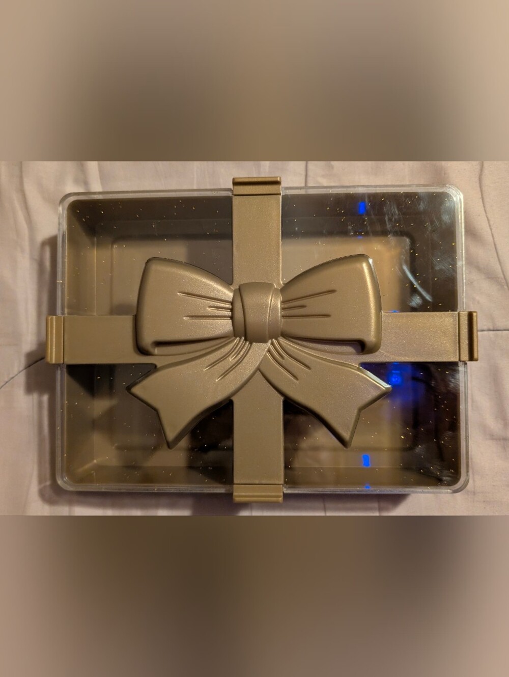 CWC Cook With Color Gold Bow Snack Box Charcuterie Snackle Container Holiday - Picture 2 of 5